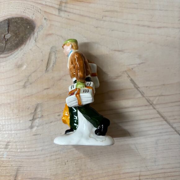Department 56 EUC Vintage 1993 Village News Delivery Mail Carrier Ceramic - Picture 3 of 7